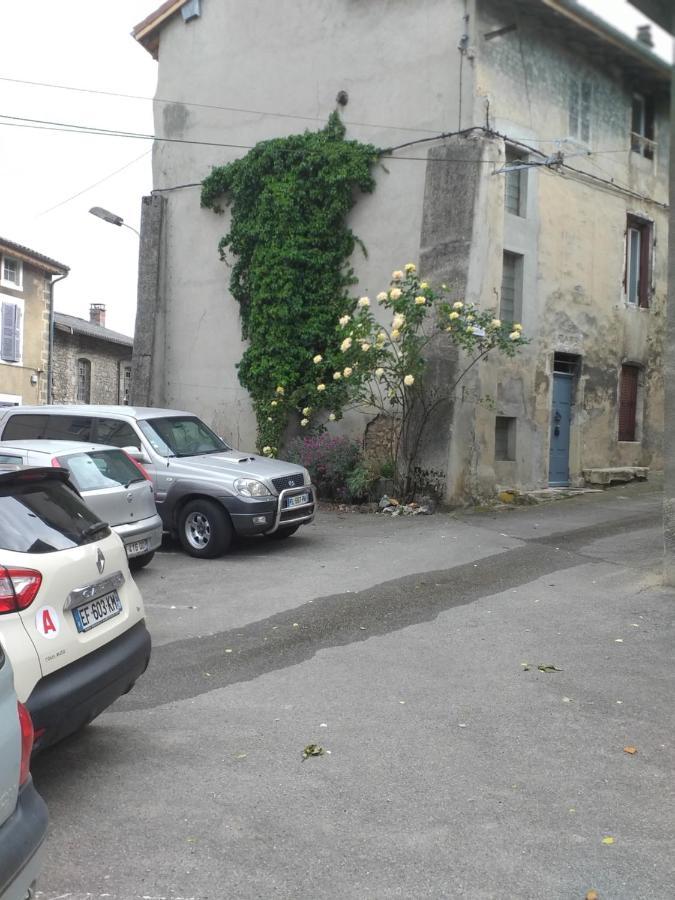 L'Emeraude - 1 A 4P - Wifi Fibre - Parking Gratuit Pont-dʼAin Exterior foto
